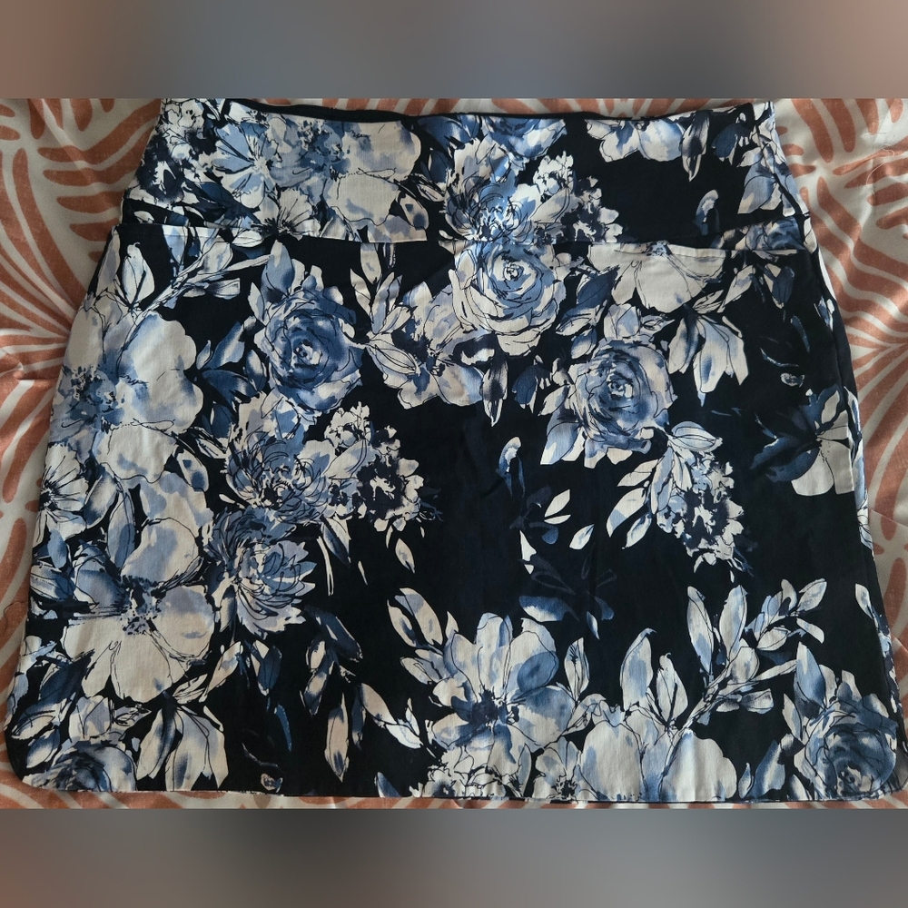 Blue and White Floral Mini Skort